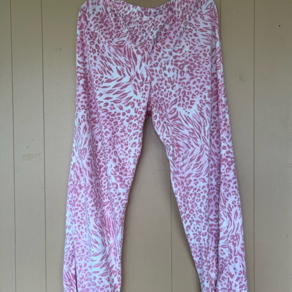 Sleepwear - Picture 2 of 4